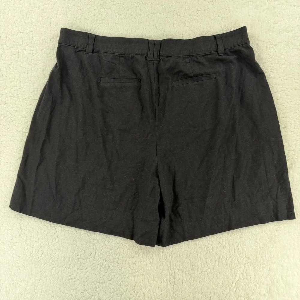 Torrid Bermuda Shorts Womens 22 Black Pleat Linen Soft Plus Size‎ Stretch NWT